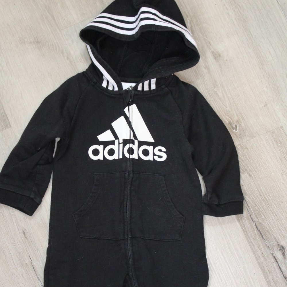 Adidas Romper Classic Black stripe 12 mo
